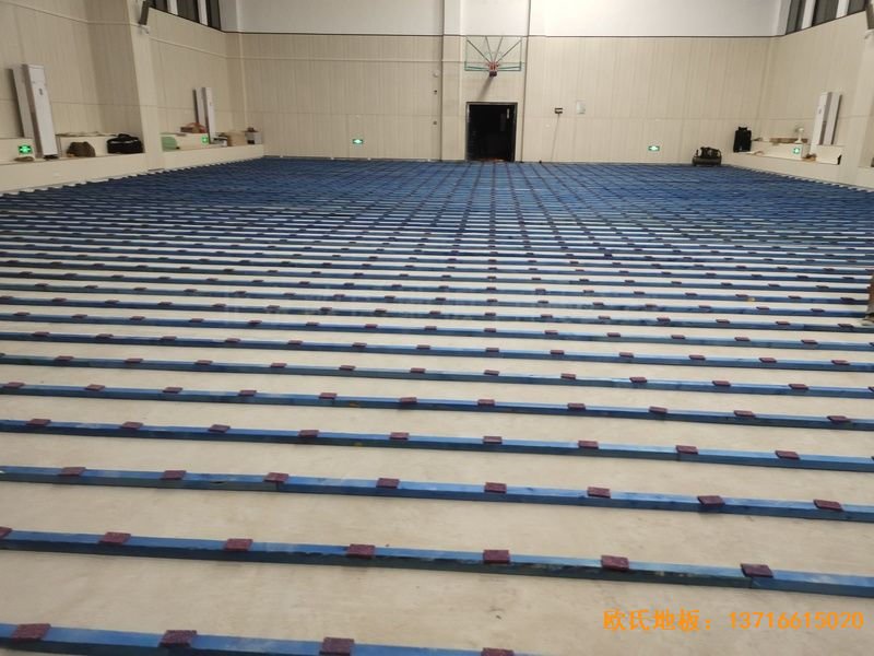 江西吉水縣城南第二小學運動木地板鋪設(shè)案例