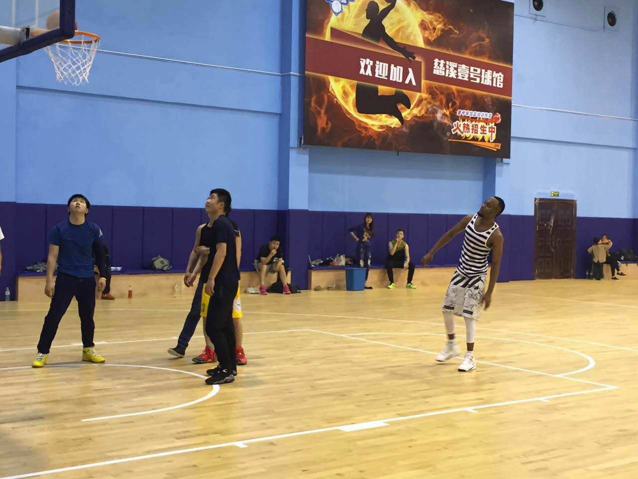 歐氏運(yùn)動木地板代理經(jīng)銷