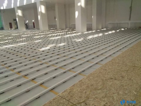 石嘴山星海學(xué)?；@球木地板安裝