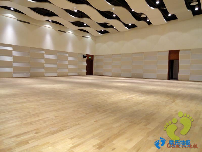 體育運(yùn)動(dòng)木地板安裝容易出現(xiàn)的問題