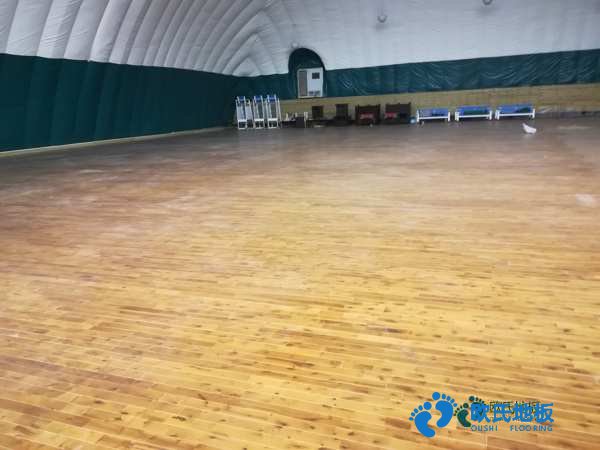 體育場(chǎng)館木地板廠(chǎng)家電話(huà)是多少