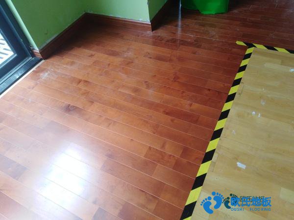 楓木運(yùn)動(dòng)體育木地板如何保潔