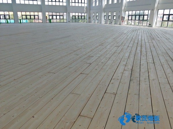 楓木籃球運(yùn)動(dòng)地板如何保潔