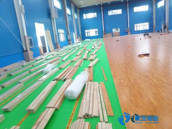 常用體育運(yùn)動地板安裝公司