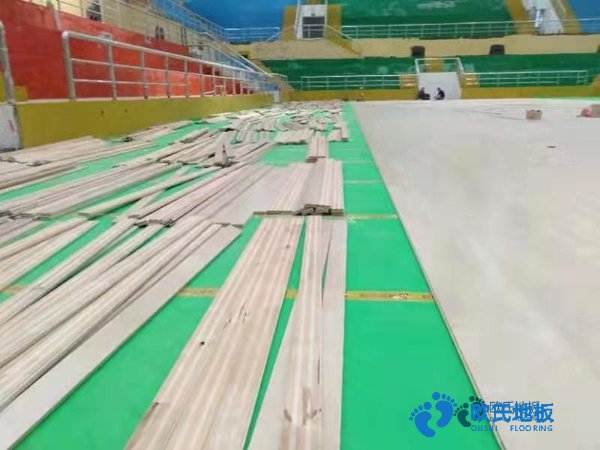 單層龍骨運(yùn)動(dòng)館木地板廠家報(bào)價(jià)