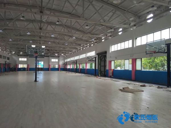 學(xué)?；@球場木地板技術(shù)要求