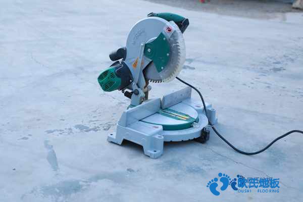 學(xué)?；@球地板的參數(shù)