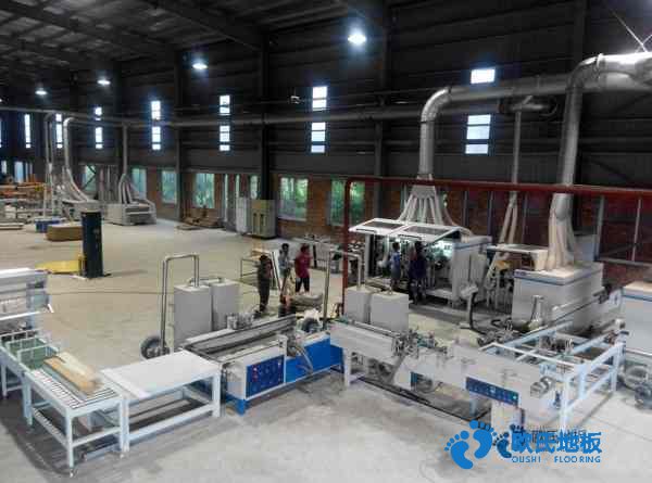 學(xué)?；@球場(chǎng)地地板如何拆