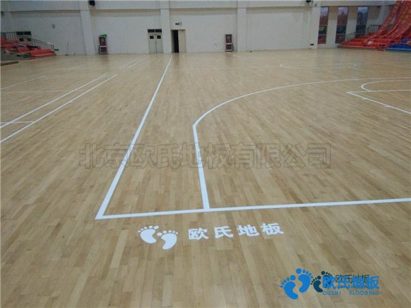 運(yùn)動木地板施工價格