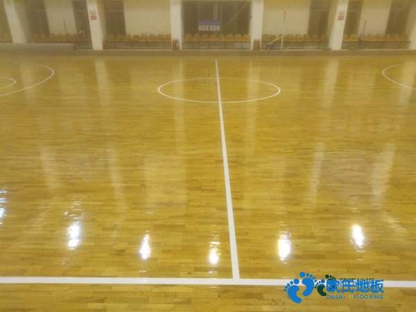學(xué)?；@球運動木地板施工流程