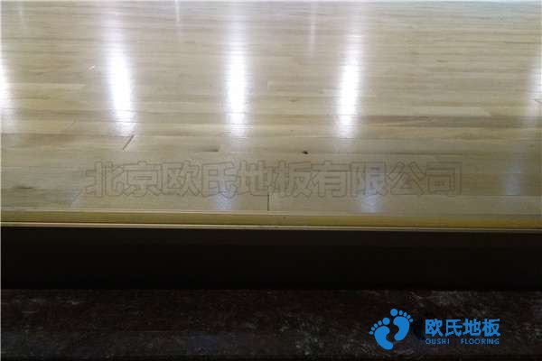 運(yùn)動體育地板價(jià)位