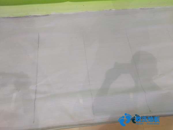 運(yùn)動體育地板價(jià)位