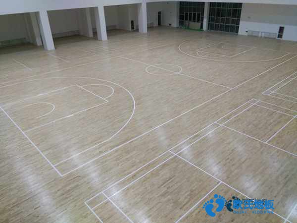 學(xué)?；@球地板適合籃球館嗎