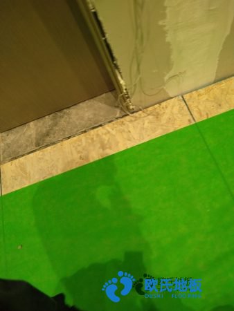 優(yōu)惠的體育場木地板廠家報價