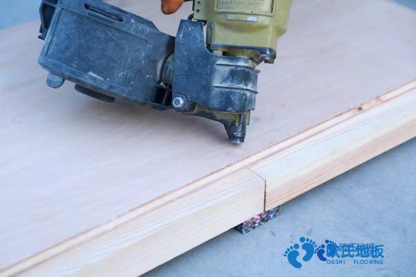 學(xué)?；@球場(chǎng)地地板能用多久