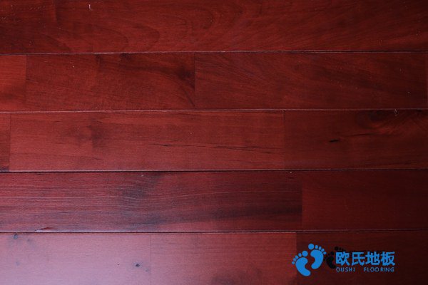 學(xué)?；@球地板特性