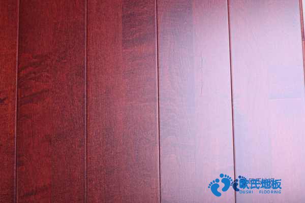 學(xué)?；@球地板用哪種好