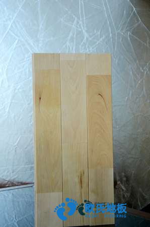 體育場木地板價(jià)格是多少