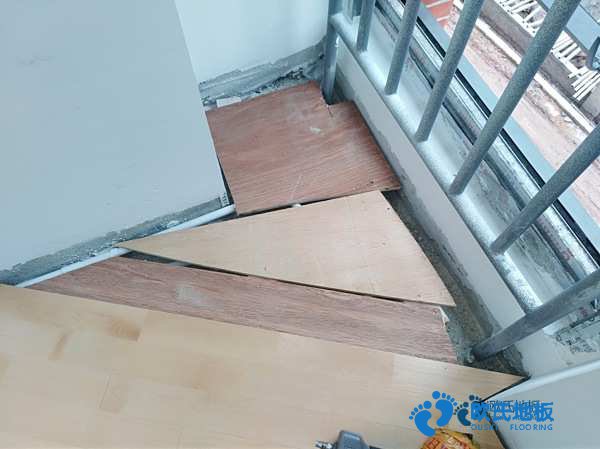 學(xué)?；@球場木地板木紋