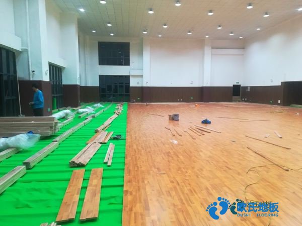 那有運(yùn)動(dòng)場館地板廠家報(bào)價(jià)