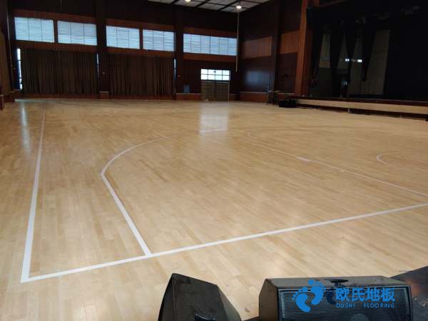 單龍骨運(yùn)動(dòng)館地板怎么保養(yǎng)