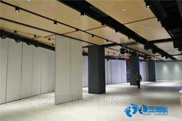 學(xué)?；@球場地地板標(biāo)準(zhǔn)