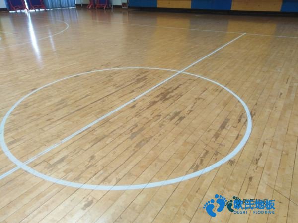 學(xué)?；@球場(chǎng)地地板回彈值