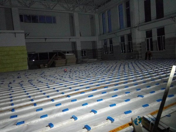 較好的體育運(yùn)動木地板構(gòu)造層次