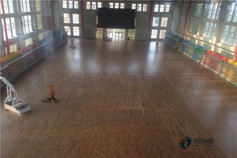 較好的籃球運(yùn)動木地板保養(yǎng)方法