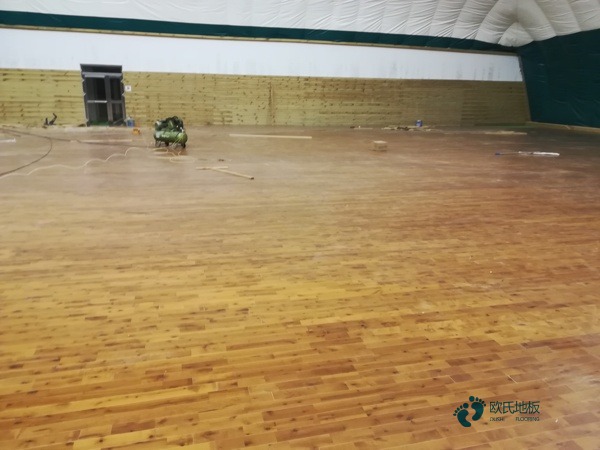 較好的籃球運動木地板地面材質(zhì)