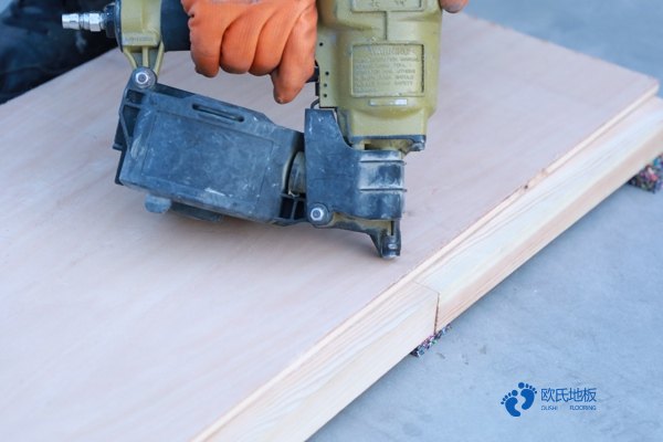 優(yōu)惠的籃球運(yùn)動(dòng)木地板保養(yǎng)方法