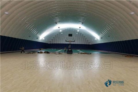 較好的體育運(yùn)動(dòng)木地板場(chǎng)地畫線