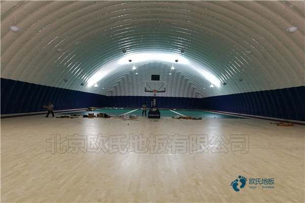 較好的體育運(yùn)動(dòng)木地板場(chǎng)地畫(huà)線