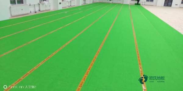 運(yùn)動(dòng)場(chǎng)木地板價(jià)格多少錢(qián)1