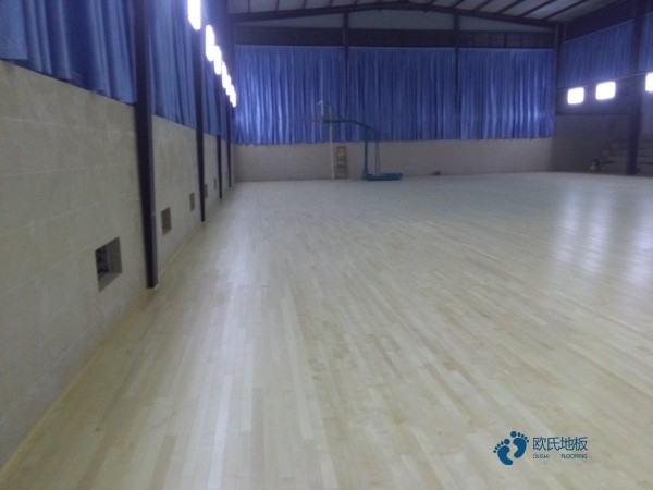 實(shí)木體育館地板的優(yōu)勢3