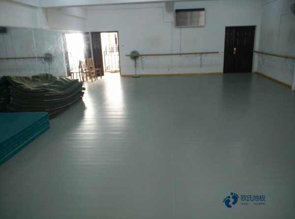 定制運(yùn)動(dòng)木地板十大品牌2