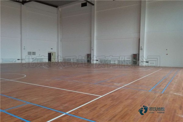 購買運(yùn)動(dòng)體育木地板哪個(gè)牌子環(huán)保1