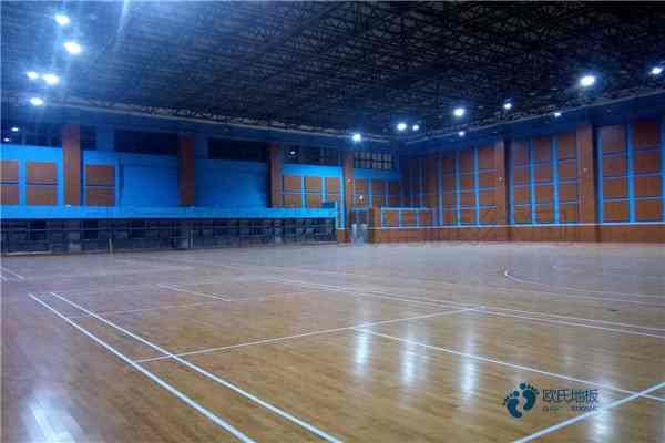 國(guó)產(chǎn)體育運(yùn)動(dòng)木地板施工流程1