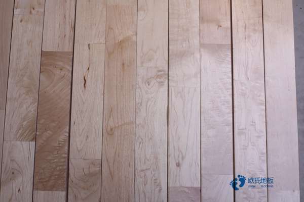 學(xué)?；@球場(chǎng)館地板包工包料3