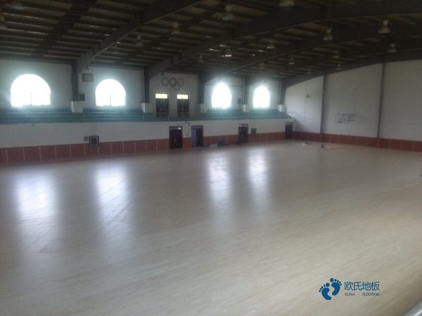 學(xué)?；@球館地板施工方案3