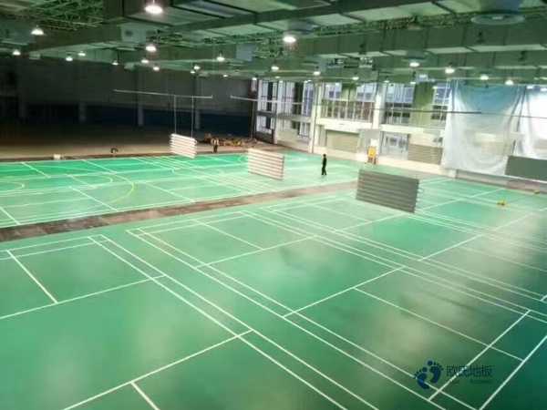 學(xué)校籃球場(chǎng)館木地板檢測(cè)報(bào)告1